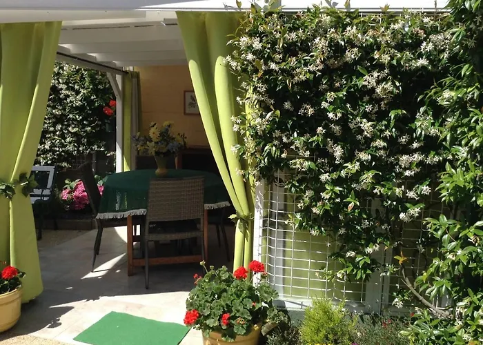 Couette-café La Maison S'apelle Le P'tit Nid 4*