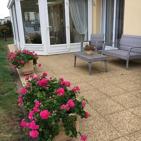 La Maison S'apelle Le P'tit Nid B&B 그랑빌